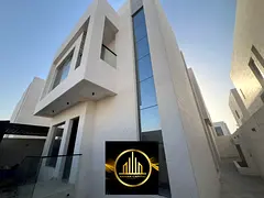 For sale: a modern villa, first owner, with a contemporary and elegant design