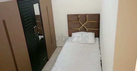 Bed Space in 1BHK