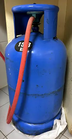 Gas cylinder