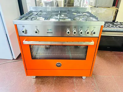 New model Bertazoni 5 burner gas with electric oven stove size 90cm
