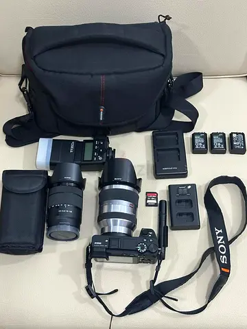 Sony a6500, 18 - 135, 18-200, 3 battery, new flash, 9k shutter count, Camera Kit with Accessories
