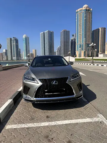 Lexus RX 350 Luxury specs in Pristine Condition