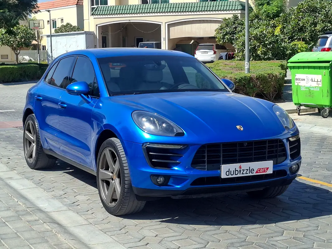 Porsche Macan 2016 — photo 1 of 17