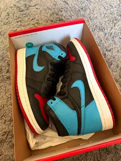 unc to chicago jordan 1 box