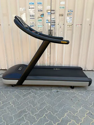 TECHNOGYM JOG FORMA TREADMILL