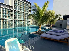 JUST MOVE IN FULLY FURNISHED 4 CHEQUES