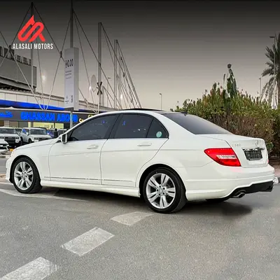 2013 Mercedes-BENZ C-CLASS — фото 4