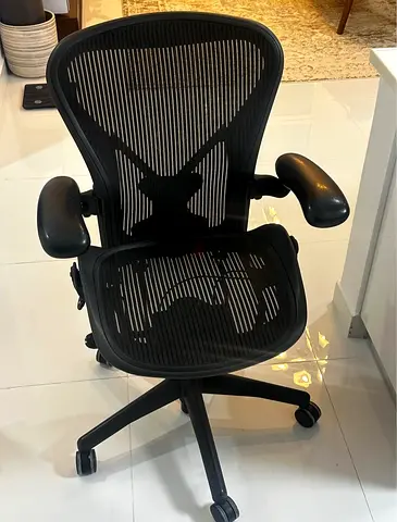 Model Herman Miller Aeron Chair Fully Adjustable Size C