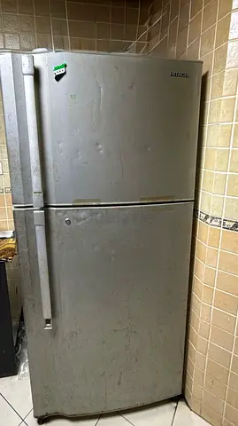 Large Hitachi Refrigerator – 600L+ – Perfect Cooling – 275 AED ثلاجة هيتاشي  600 لتر – تبريد ممتاز