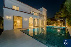 Exclusive | Luxury Upgrade | Corner Unit