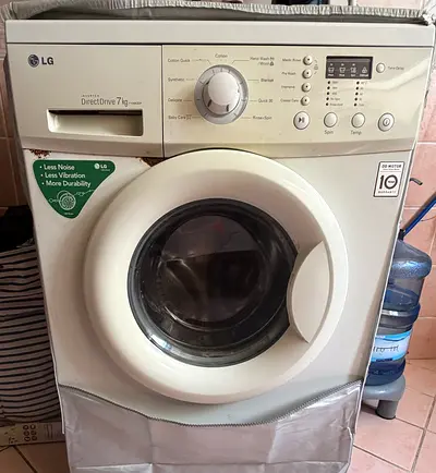 LG 7kg Front Load Washing Machine in Great Condition