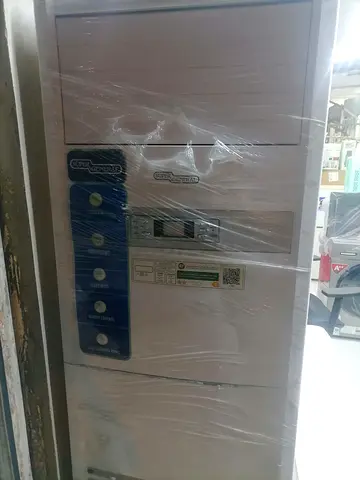 This is a Super General floor-standing split air conditioner, likely model SGFS-36-NE.