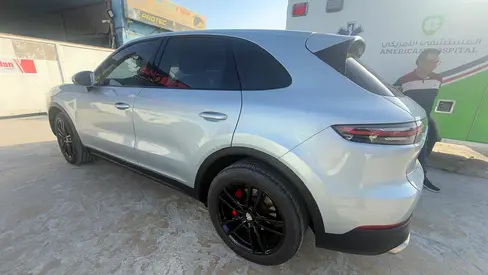 2021 Porsche CAYENNE 照片 2