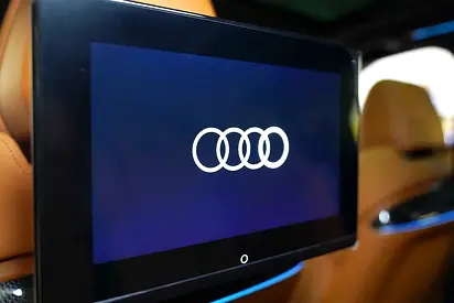 2023 AUDI A8 — миниатюра 10