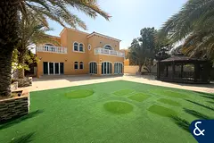 Upgraded | Big Plot | Unfurnished | 5 Beds