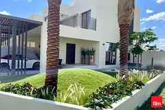 Corner Villa | Modern Living | Big Garden
