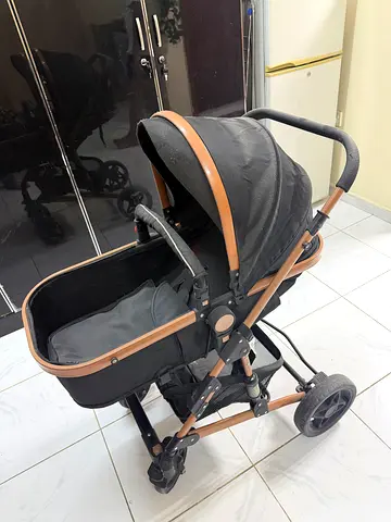 Stylish and Functional Baby Stroller