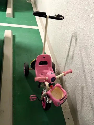 Tricycle for kids