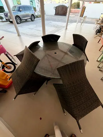 Outdoor table and chair