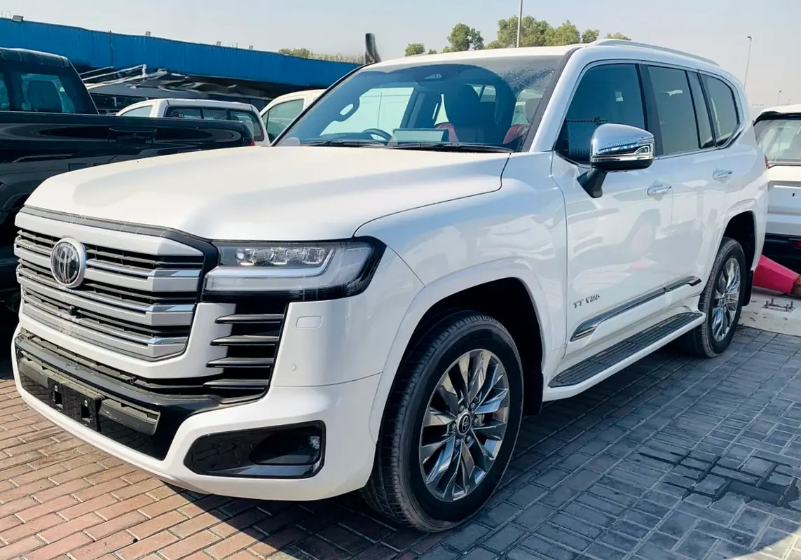Toyota Land Cruiser 2026 — photo 1 of 15