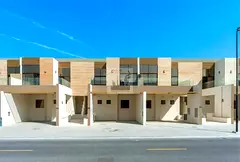 4 BR Villa | Spacious and Bright | Prime Location