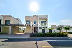 Corner | Large Plot | Family Living