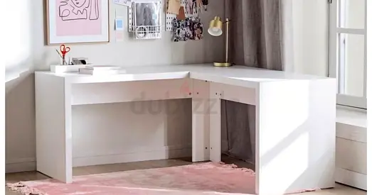 Modern Corner Desk in Sleek White Finish