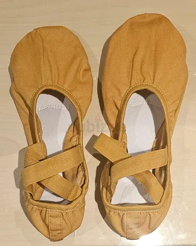 Ballet flats for dance classes