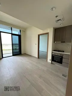 Luxurious Living|2 Bedroom with Chiller Free