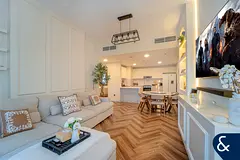 Upgraded | Vacant On Transfer |1 Bed + Study