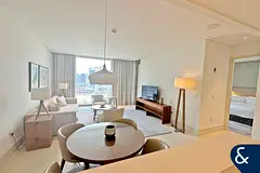 Luxury Living | Vacant Now | Furnished