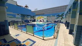 Spacious flat with free access to pool &amp; gym