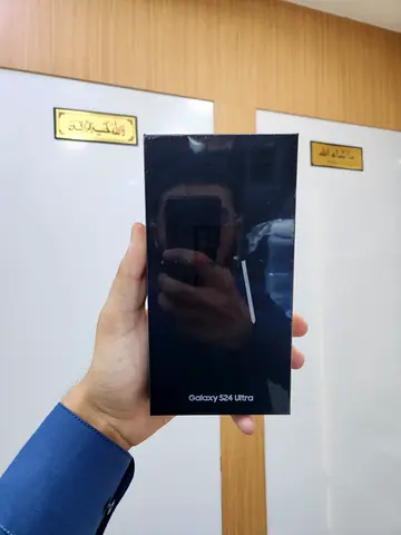 Samsung Galaxy S24 Ultra 256GB Box Packed