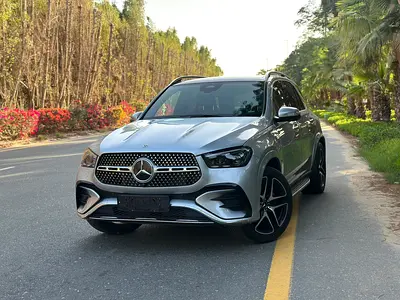2025 Mercedes-Benz GLE 350 4MATIC | Like New | Warranty | 6000 KM | 2.0L Inline-4 | 255 HP