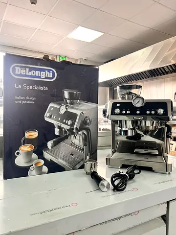 Espresso coffee machine