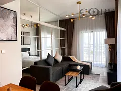 FURNISHED | MID FLOOR