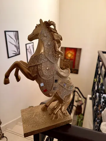 Elegant Decorative Horse Figurine