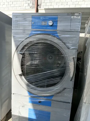 Laundry professional-grade Electrolux Tumble Dryer (Model T5675)