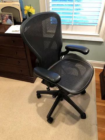 Herman Miller New Model Aeron Classic Chair fully loaded Size B