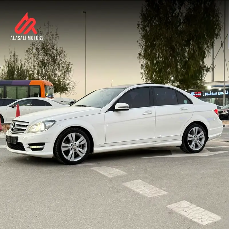 Mercedes-Benz C-Class 2013 — photo 1 of 15