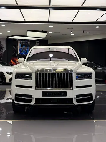 ROLLS ROYCE CULLINAN GCC MINT CONDITION