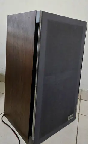 Diatone ds-261  Top class speakers  + marantz pm4001 amplifier Japan amplifier  110v  with converter