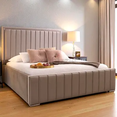 Stylish and Comfortable Bed with Elegant Headboard