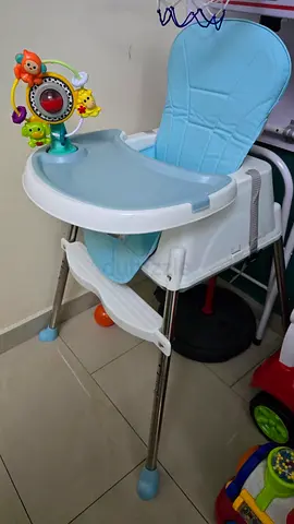 Good priced Baby High Chair, Baby Feeding Chair for Baby in Excellent Condition  - 2 modes