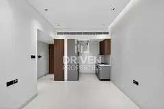 Ready to Move in | High Floor | 4 Cheques