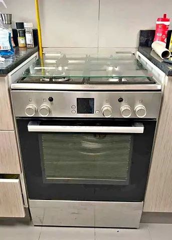 Selling Bosch Gas Cooking Stove 60 by 60 cm