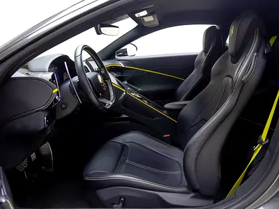 2021 Ferrari ROMA — миниатюра 9