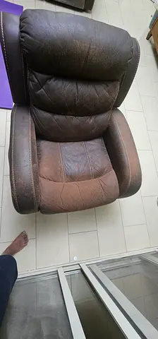 Comfortable Recliner Chair in Good Condition