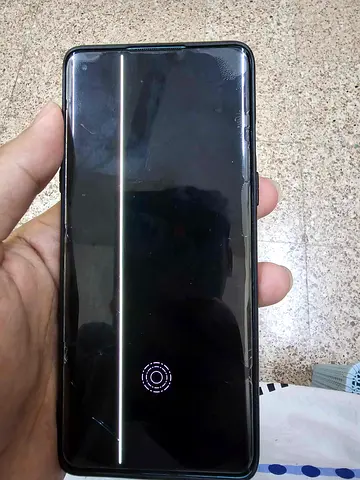 Used oneplus Smartphone with  one green line issue