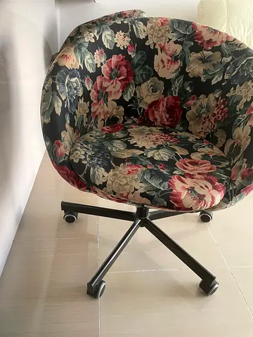 Ikea Swivel chair with height adjusments